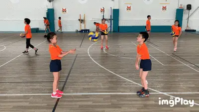 曼城斯特林梅开二度击败热刺